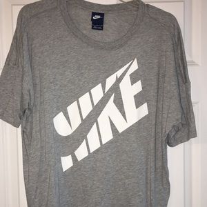 Grey Nike women's tee